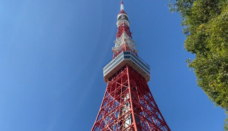 はとバスの人気ツアー 第4位 3大名所の東京タワー スカイツリー 浅草を巡る